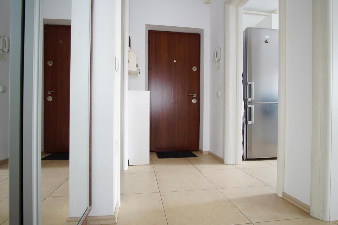 Brates Apartment Iasi Exterior foto